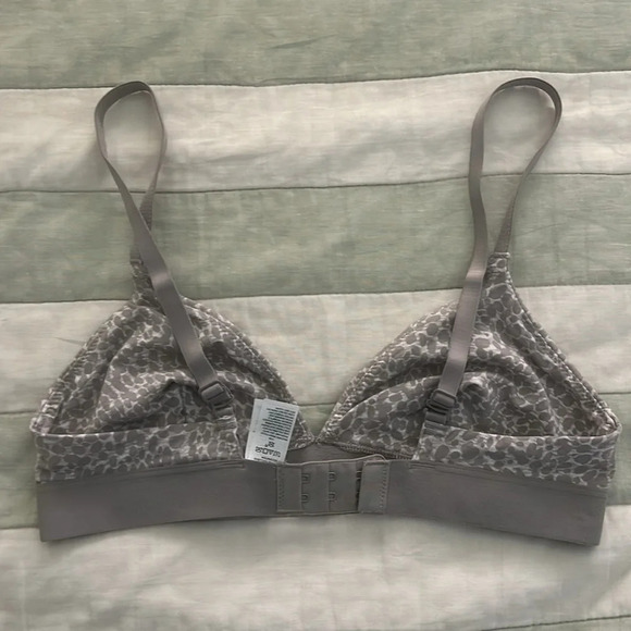 NWOT Old Navy bralette size S gray cheetah print - Picture 3 of 3